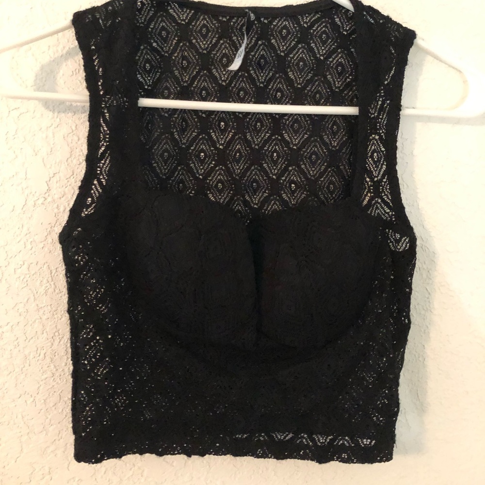 Black crop top